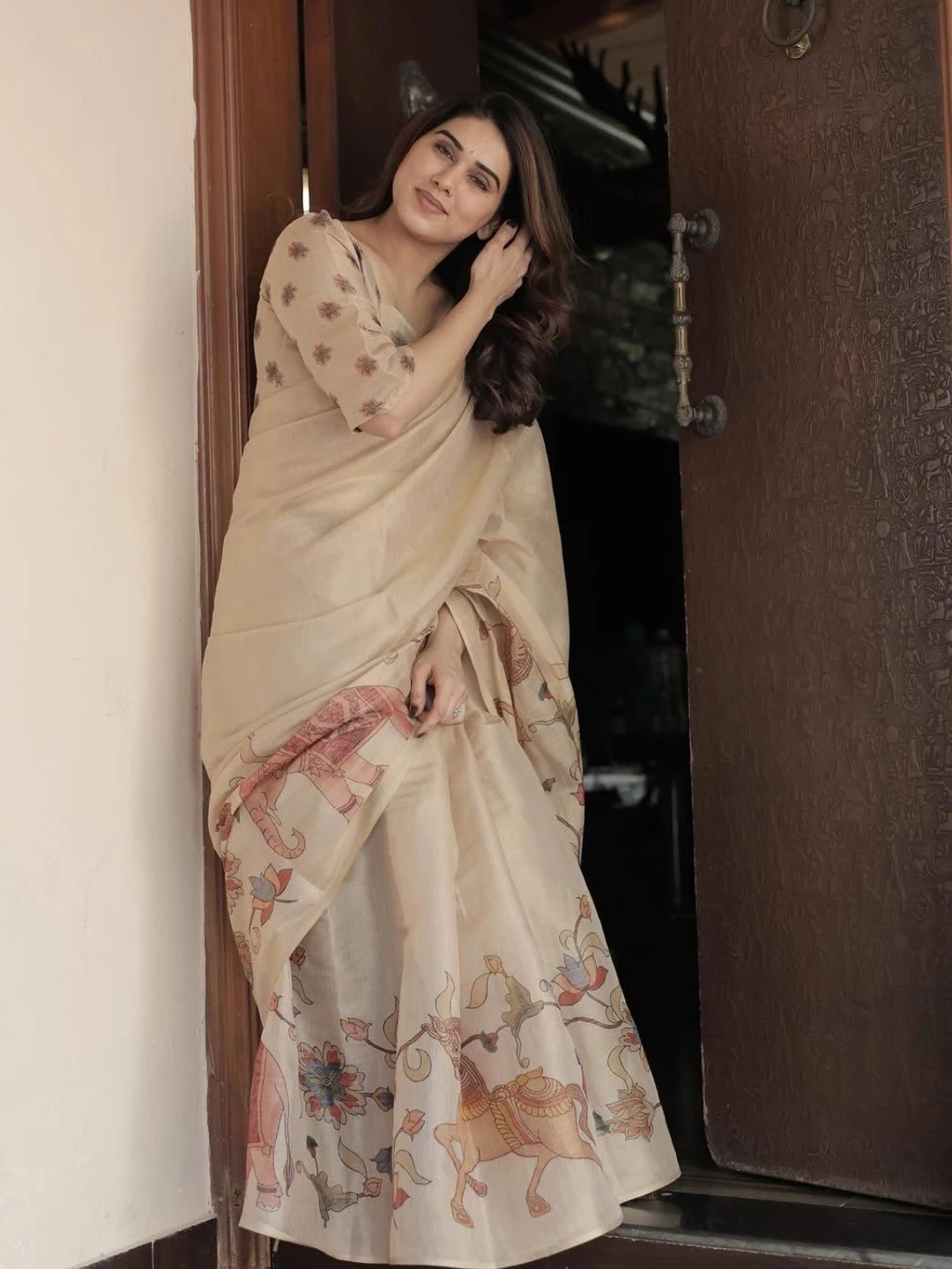Forward Twins Printed Bollywood Linen Saree (Multicolor)